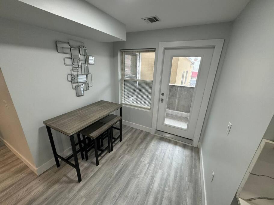 The Elegant Suite - 2Br With Great Amenities Paterson Esterno foto