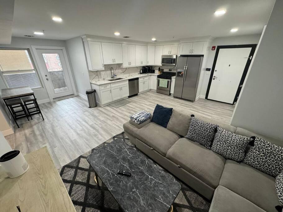 The Elegant Suite - 2Br With Great Amenities Paterson Esterno foto