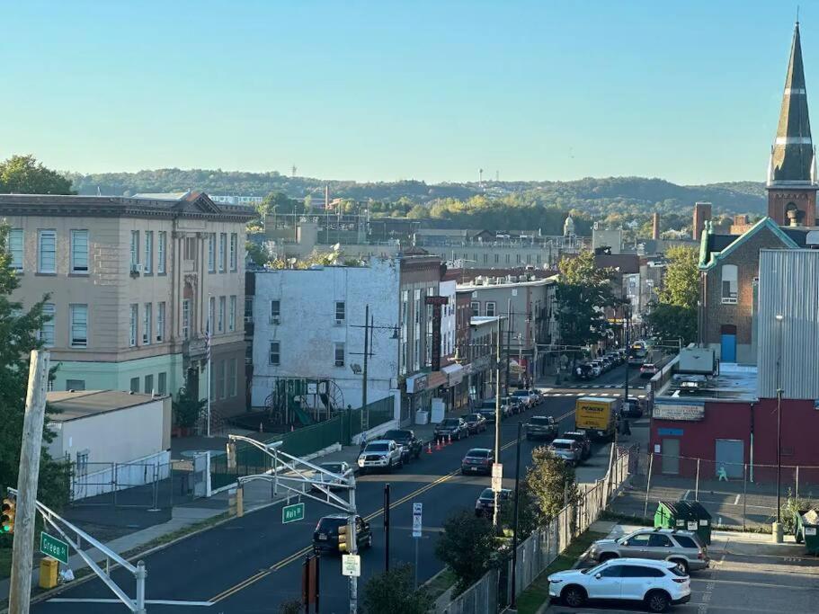 The Elegant Suite - 2Br With Great Amenities Paterson Esterno foto