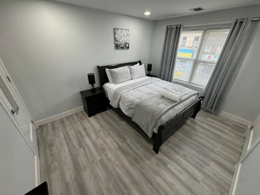 The Elegant Suite - 2Br With Great Amenities Paterson Esterno foto